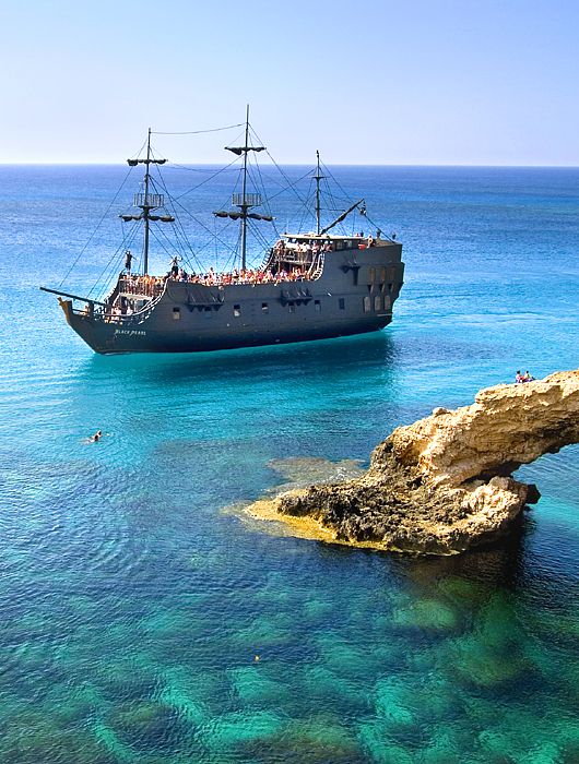 THE BLACK PEARL-PIRATE CRUISE TOURS